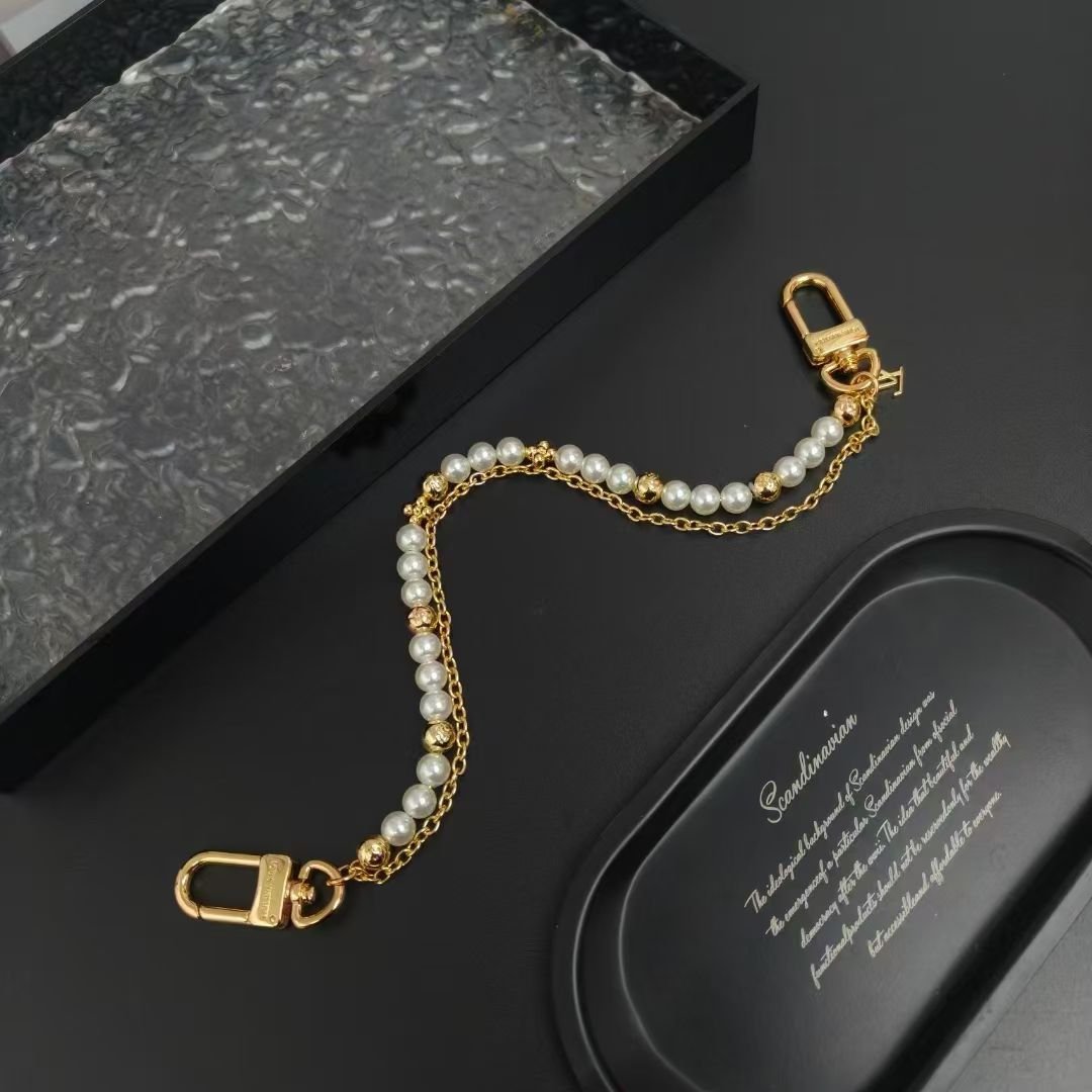Louis Vuitton bag chain LV New collection